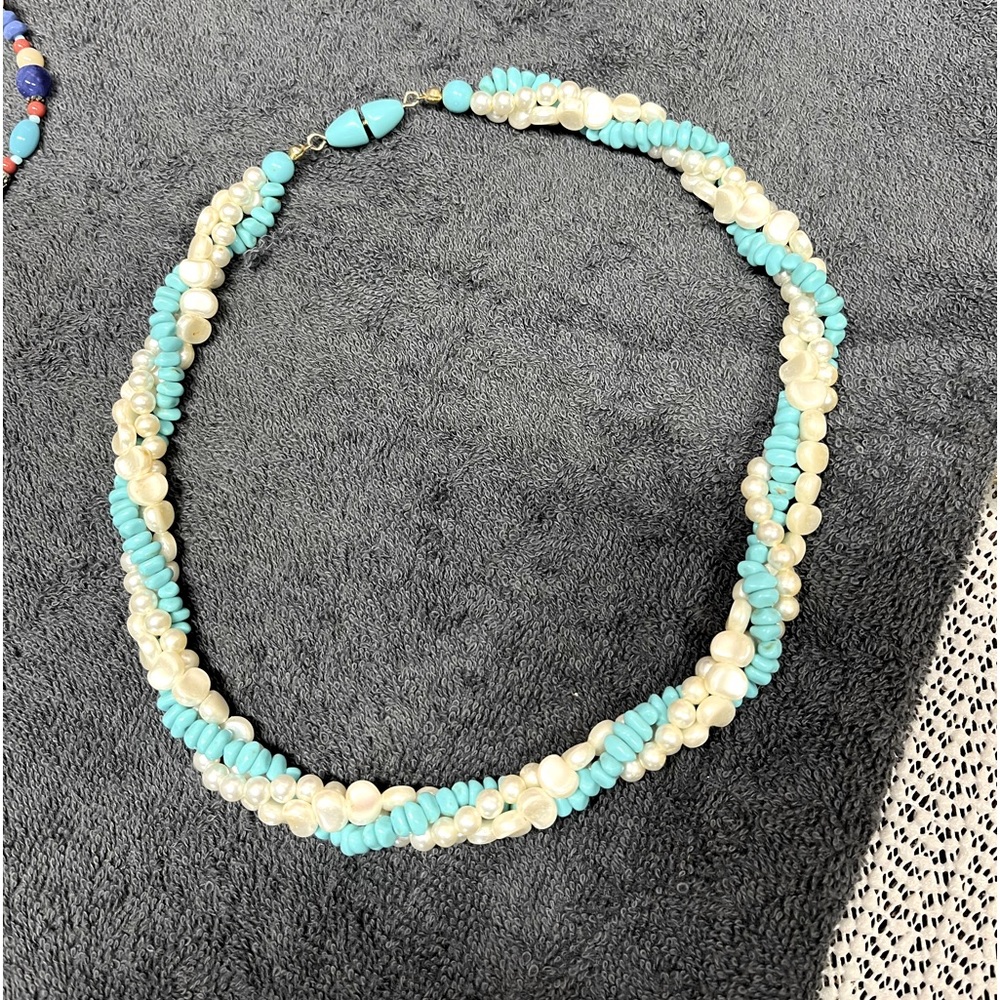 Beaded necklace